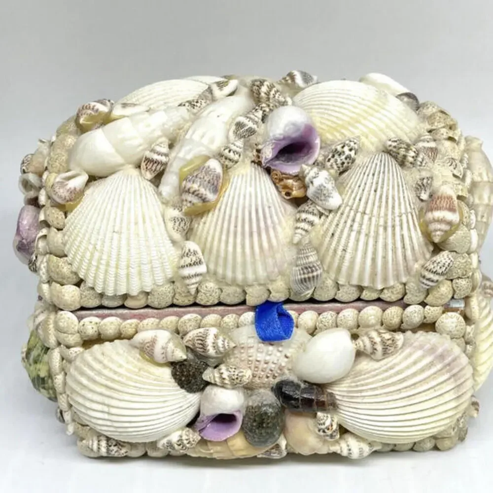 Sea Shell Trinket Box with Diorama Inside Lid Fish Starfish Abalone Sand Vintage